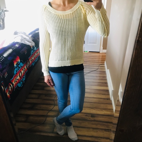 Element Crochet Sweater - Picture 2 of 4